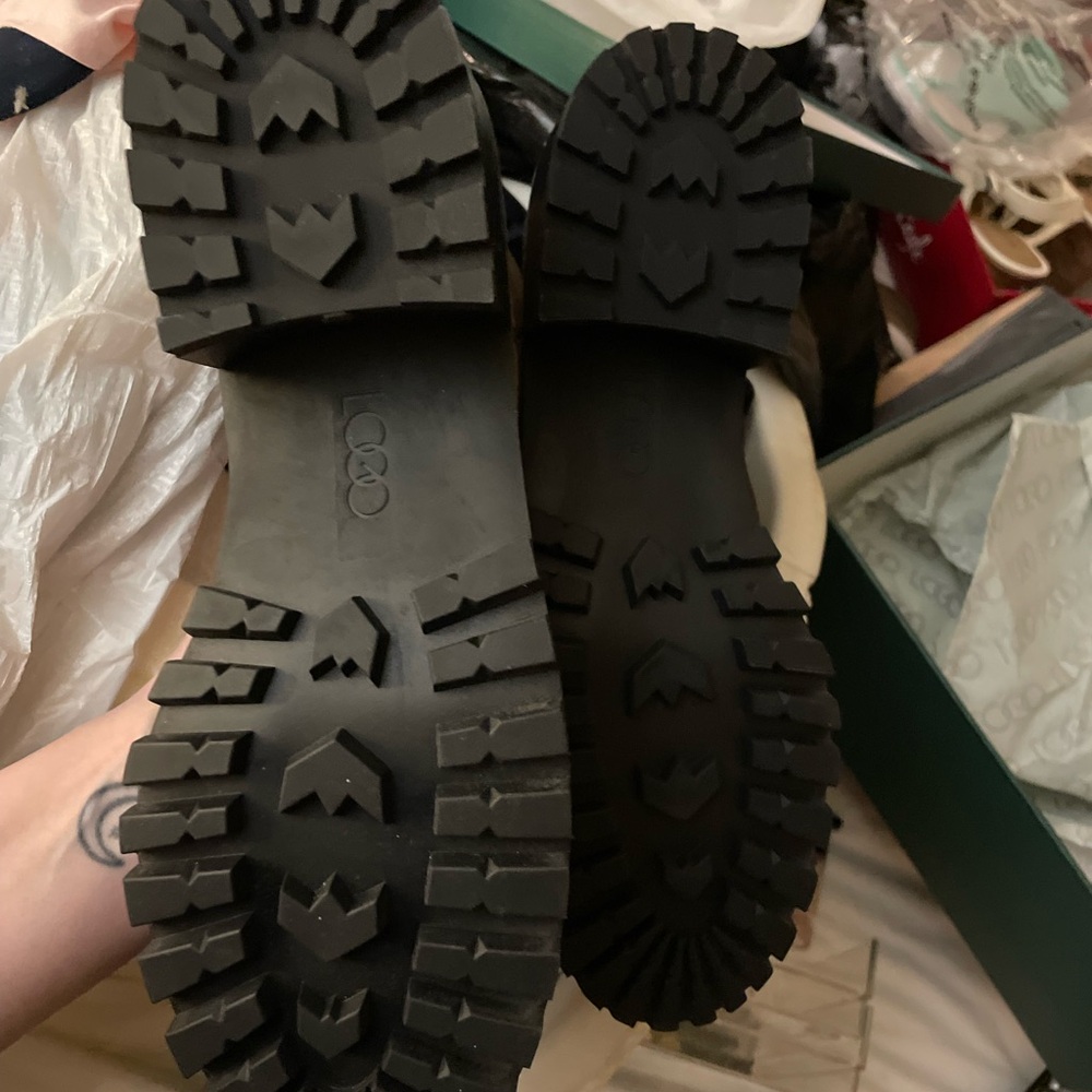 SOLD ❌ NWOT Logo by Lori Goldstein suede brown boots - Picture 7 of 10